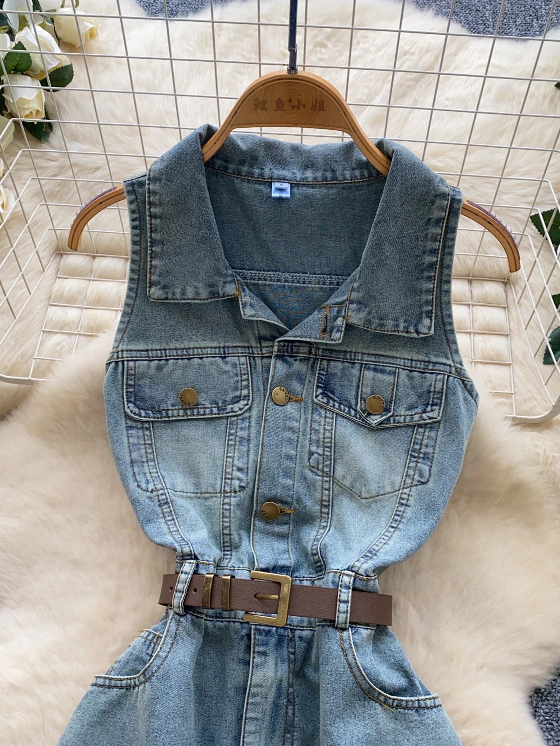 On the run dress DD62 images